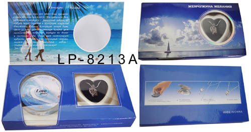 Russian Versions Color Box  Love Pearl Necklace Gift Box With Fashion Cage Pendant for Valentine's Day Gift